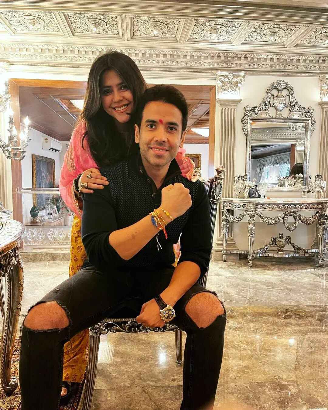 Jitendra Kapoor LifestyleJumping Jack Ravi Kapoor Jitendra Kapoor's family Jitendra Kapoor's bungalow