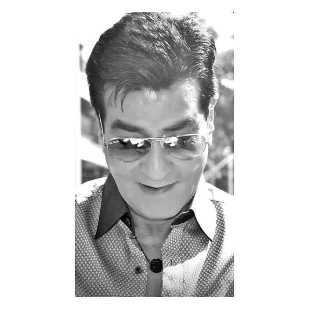 Jitendra Kapoor LifestyleJumping Jack Ravi Kapoor Jitendra Kapoor's family Jitendra Kapoor's bungalow